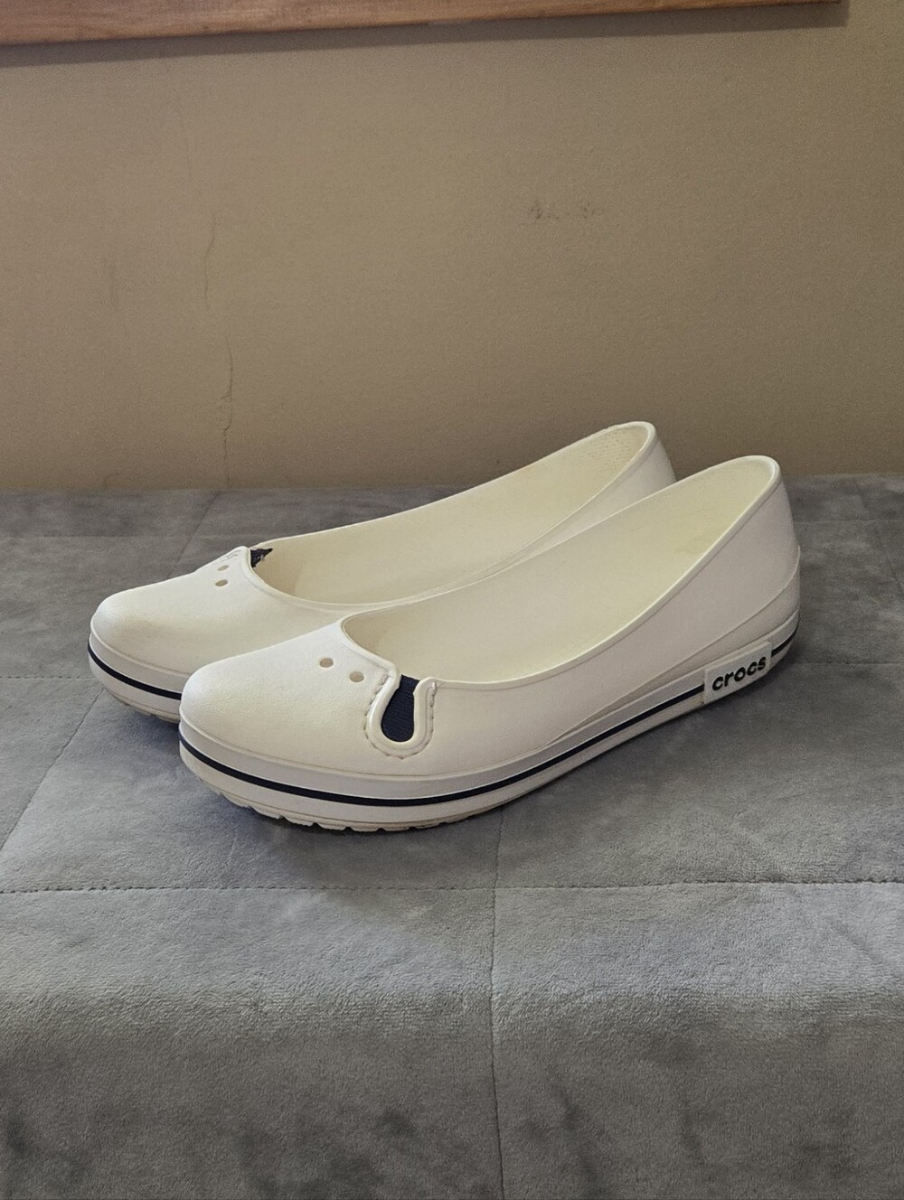 Crocs Crocband Flat White Slip On Shoes